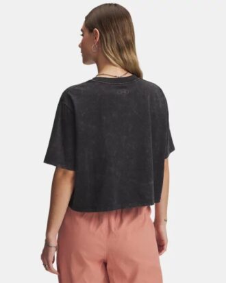 Boxy Crop Wash -lyhythihainen paita