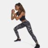 Motion-painetut leggingsit